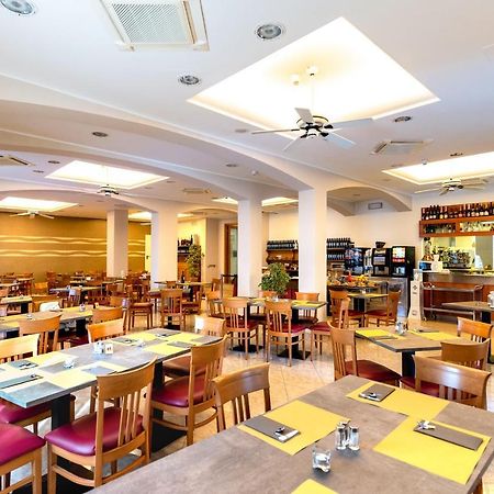 Hotel Angelus Rimini Zewnętrze zdjęcie