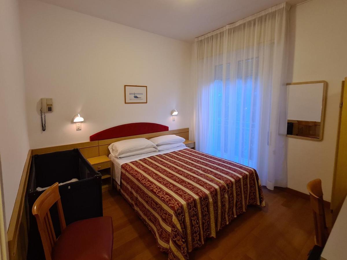 Hotel Angelus Rimini Zewnętrze zdjęcie