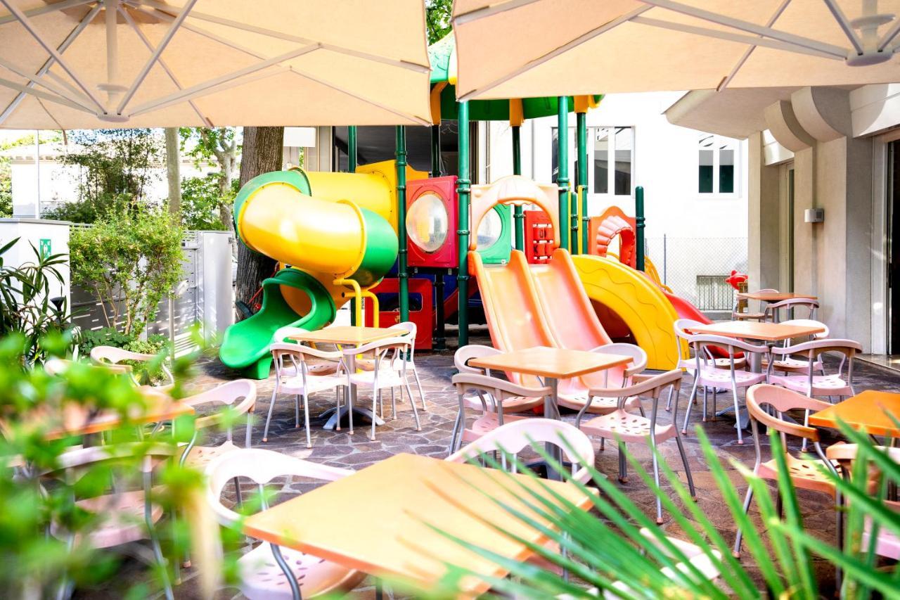 Hotel Angelus Rimini Zewnętrze zdjęcie