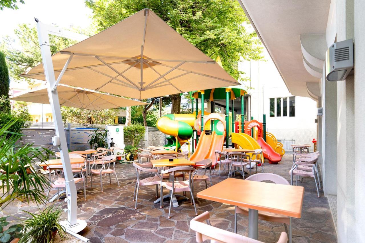 Hotel Angelus Rimini Zewnętrze zdjęcie