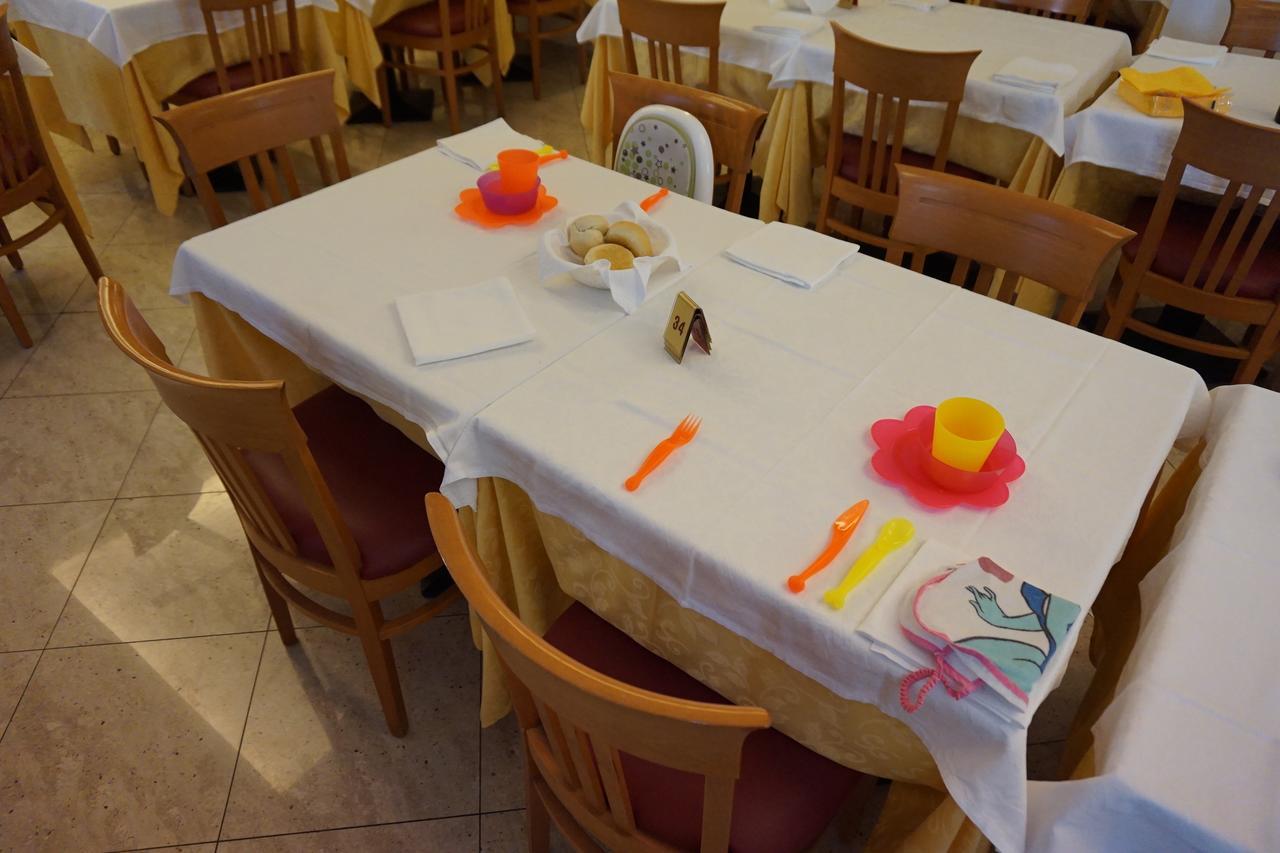 Hotel Angelus Rimini Zewnętrze zdjęcie