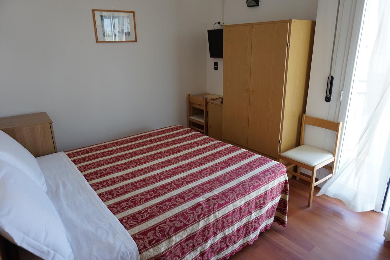 Hotel Angelus Rimini Zewnętrze zdjęcie