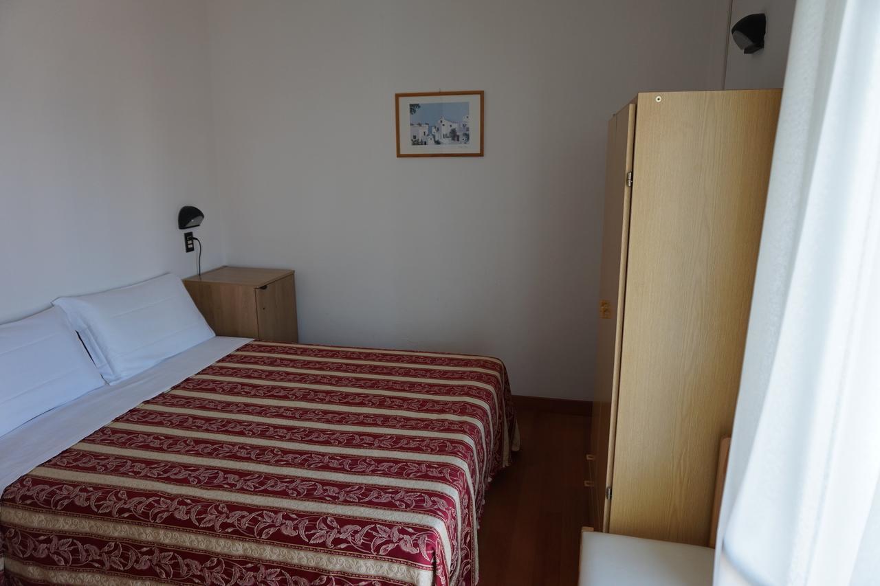 Hotel Angelus Rimini Zewnętrze zdjęcie
