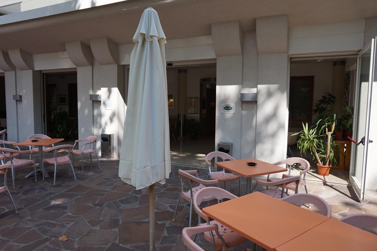 Hotel Angelus Rimini Zewnętrze zdjęcie