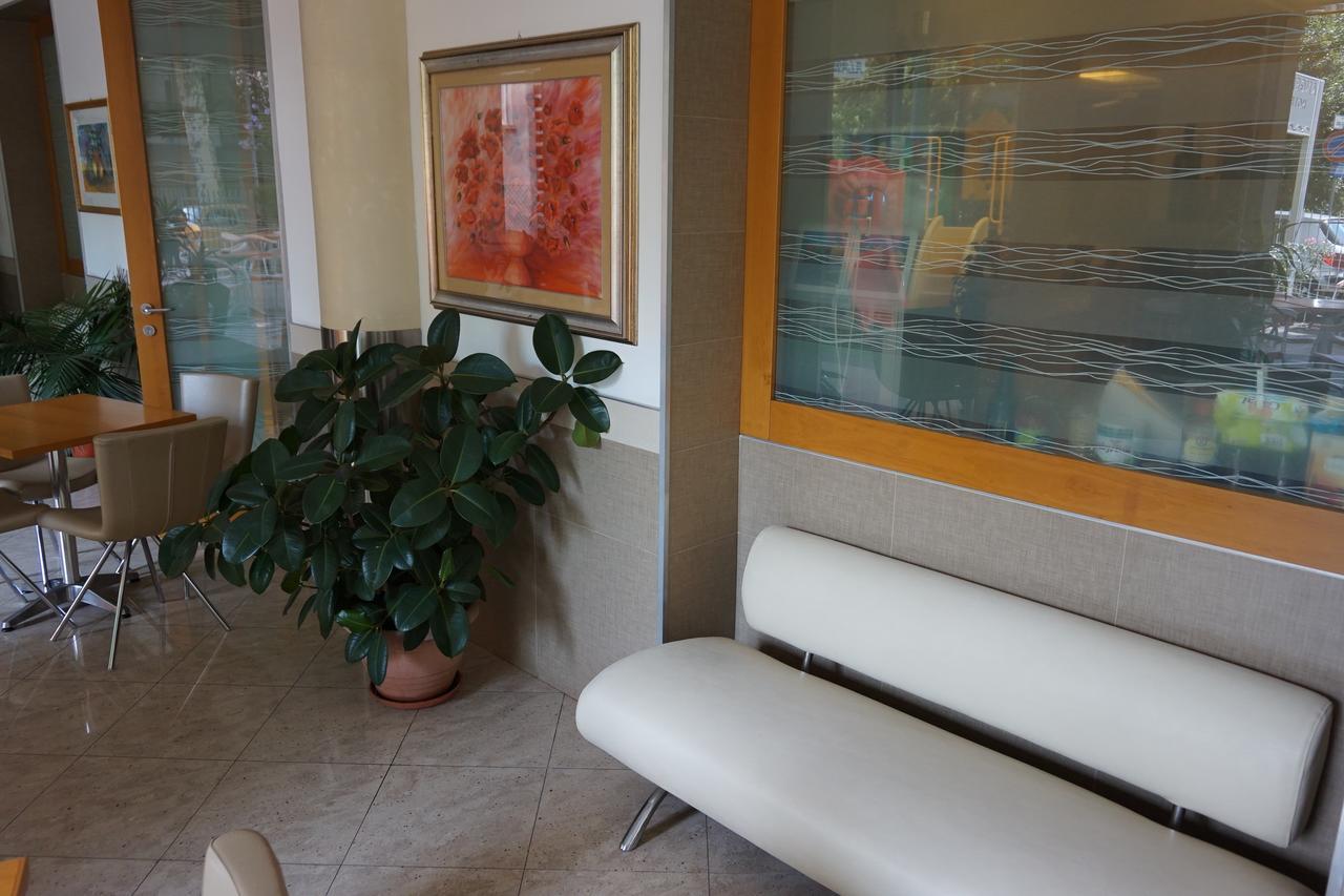 Hotel Angelus Rimini Zewnętrze zdjęcie