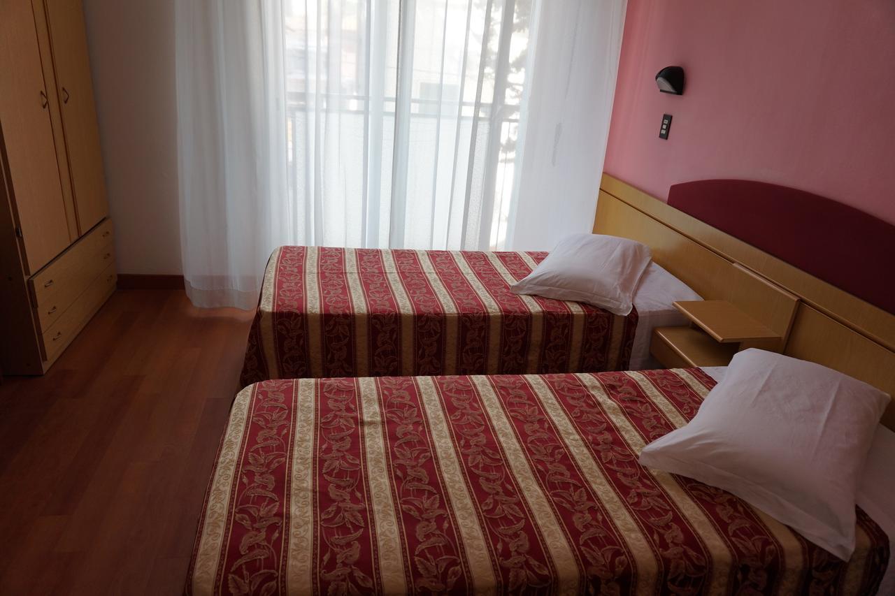 Hotel Angelus Rimini Zewnętrze zdjęcie