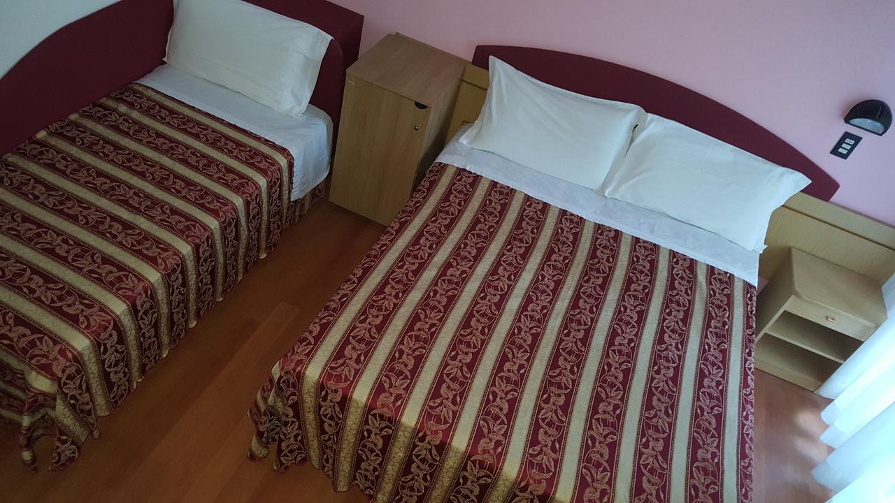 Hotel Angelus Rimini Zewnętrze zdjęcie