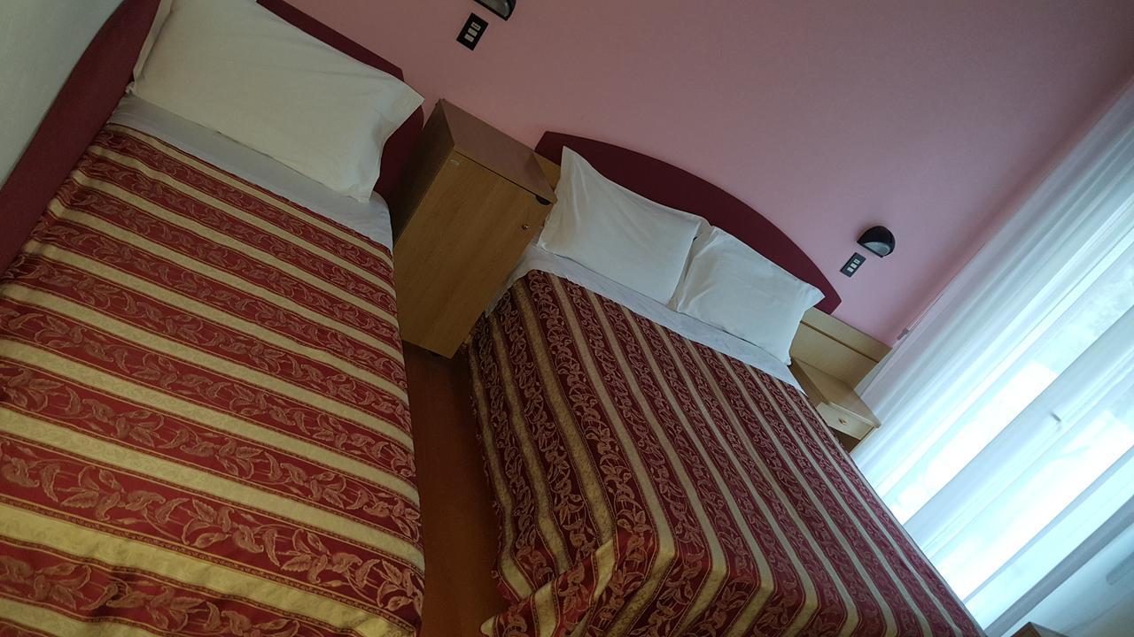 Hotel Angelus Rimini Zewnętrze zdjęcie